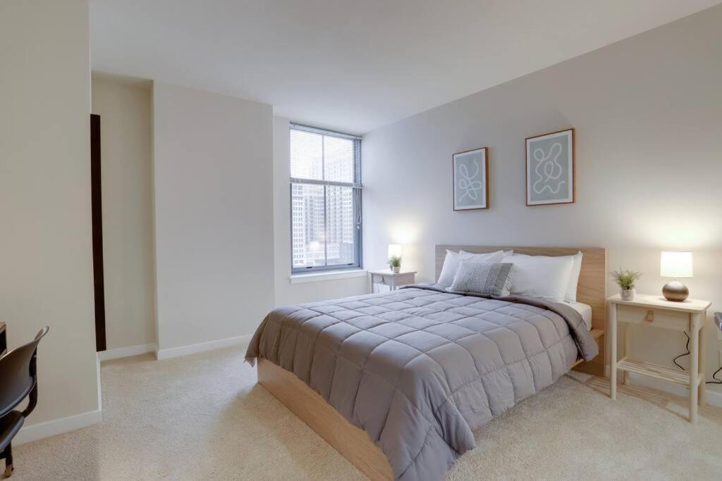 Upscale Comfort Next To Metro And Dining Arlington Exterior foto